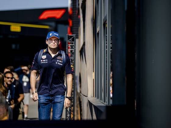 ZANDVOORT - Max Verstappen (Red Bull Racing) arrives at the track. The GP took place last year in a modified form due to the corona measures. This year, up to 110,000 visitors a day are expected. ANP SEM VAN DER WAL F1 Grand Prix of The Netherlands - Previews 2022 xVIxANPxSportx xxANPxIVx