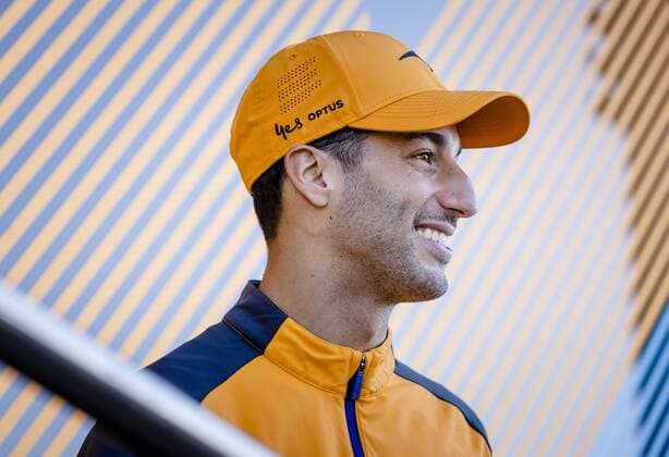 ZANDVOORT - Daniel Ricciardo (McLaren) arrives at Circuit Zandvoort in the run-up to the F1 Grand Prix of the Netherlands. ANP SEM VAN DER WAL F1 Grand Prix of The Netherlands - Previews 2022 xVIxANPxSportx xxANPxIVx