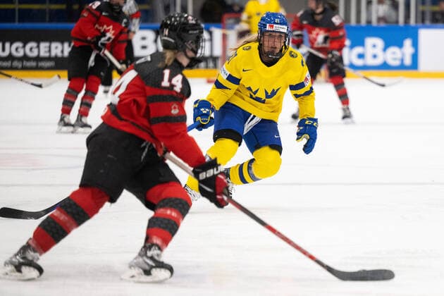 220901 Celine Tedenby of Sweden during the 2022 IIHF Women s World Championship, WM, Weltmeisterschaft quarterfinal game between Canada and Sweden on September 1, 2022 in Herning. Photo: Johanna Lundberg BILDBYRAN kod JL JL0299 bbeng ishockey Ice hockey, Eishockey vm dam 2022 iihf womens world championship dam vm ishockey vm sverige sweden canada kanada quarterfinal kvartsfinal Copyright: JOHANNAxLUNDBERG BB220901JL050