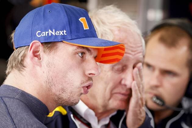 ZANDVOORT - Max Verstappen (Oracle Red Bull Racing) in the paddock after coming to a standstill during the 1st free practice session ahead of the F1 Grand Prix of the Netherlands at Circuit van Zandvoort on September 2, 2022 in Zandvoort, Netherlands. KOEN VAN WEEL F1 Grand Prix of The Netherlands - Practice 1 2022 xVIxANPxSportx xxANPxIVx