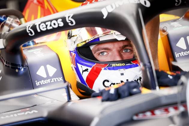 ZANDVOORT - Max Verstappen (Oracle Red Bull Racing) during the 1st free practice session ahead of the F1 Grand Prix of the Netherlands at Circuit van Zandvoort on September 2, 2022 in Zandvoort, Netherlands. KOEN VAN WEEL F1 Grand Prix of The Netherlands - Practice 1 2022 xVIxANPxSportx xxANPxIVx