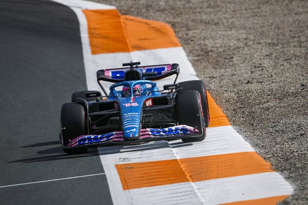 14 ALONSO Fernando (spa), Alpine F1 Team A522, action during the Formula 1 Heineken Dutch Grand Prix 2022, 15th round of the 2022 FIA Formula One World Championship, WM, Weltmeisterschaft from September 2 to 4, 2022 on the Zandvoort Circuit, in Netherlands, Belgium - F1 - DUTCH GRAND PRIX 2022 DPPI Panoramic  00122035__V2_4615.JPG_