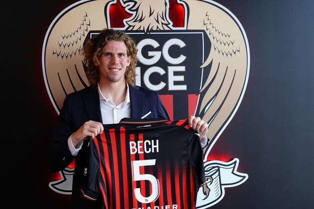 Mads Bech Sörensen (OGC Nice) FOOTBALL : PrÃ sentation des nouvelles recrues de l™OGC Nice - Nice - 02 08 2022 NorbertScanella Panoramic 