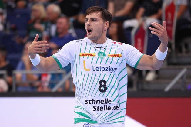 01.09.2022, xgox, Handball, Liqui Moly HBL, TSV Hannover Burgdorf - SC DHfK Leipzig emspor v.l. Lucas Krzikalla (Leipzig, 8) gibt Anweisungen, gestikuliert mit den Armen, gesticulate, gives instructions Hannover
