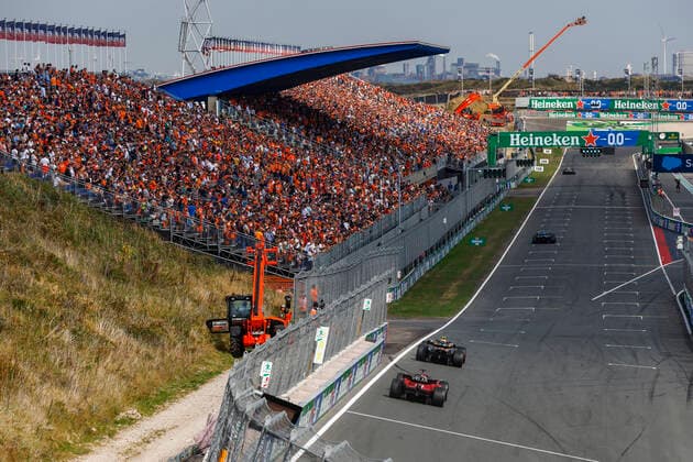 16 Charles Leclerc (MCO, Scuderia Ferrari), 4 Lando Norris (GBR, McLaren F1 Team), F1 Grand Prix of the Netherlands at Circuit Zandvoort on September 2, 2022 in Zandvoort, Netherlands. (Photo by HOCH ZWEI) Zandvoort Netherlands
