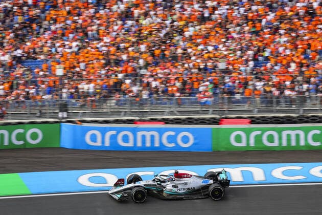 63 RUSSELL George (gbr), Mercedes AMG F1 Team W13, action during the Formula 1 Heineken Dutch Grand Prix 2022, 15th round of the 2022 FIA Formula One World Championship, WM, Weltmeisterschaft from September 2 to 4, 2022 on the Zandvoort Circuit, in Netherlands, Belgium - F1 - DUTCH GRAND PRIX 2022 DPPI Panoramic  1Q0A3159