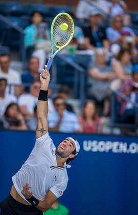 September 2, 2022, Flushing Meadows, New York, USA: Matteo Berrettini serves during a match against Andy Murray on Day 5 of the 2022 US Open at USTA Billie Jean King National Tennis Center on Friday September 2, 2022 in the Flushing neighborhood of the Queens borough of New York City. PI Flushing Meadows USA - ZUMAp124 20220902_zaa_p124_022 Copyright: xJAVIERxROJASx