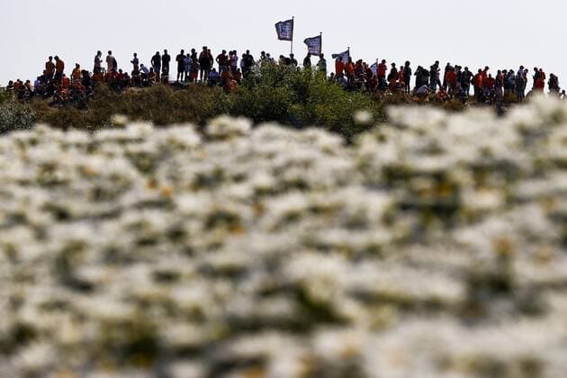 ZANDVOORT - Race fans during the 3rd free practice session ahead of the F1 Grand Prix of the Netherlands at Circuit Zandvoort on September 3, 2022 in Zandvoort, Netherlands. KOEN VAN WEEL F1 Grand Prix of The Netherlands - Practice 3 2022 xVIxANPxSportx xxANPxIVx