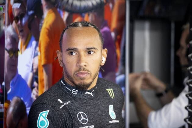 ZANDVOORT - Lewis Hamilton (Mercedes) during the 3rd free practice session ahead of the F1 Grand Prix of the Netherlands at Circuit Zandvoort on September 3, 2022 in Zandvoort, Netherlands. REMKO DE WAAL F1 Grand Prix of The Netherlands - Practice 3 2022 xVIxANPxSportx xxANPxIVx