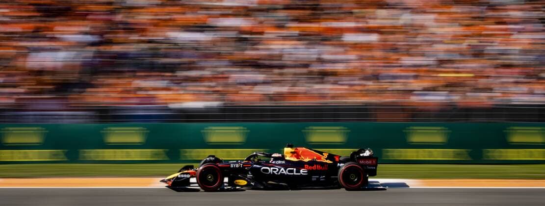 ZANDVOORT - Max Verstappen (1) with the Oracle Red Bull Racing RB18 Honda during the 3rd free practice session ahead of the F1 Grand Prix of the Netherlands at Circuit van Zandvoort on September 3, 2022 in Zandvoort, Netherlands. ANP SEM VAN DER WAL F1 Grand Prix of The Netherlands - Practice 3 2022 xVIxANPxSportx xxANPxIVx