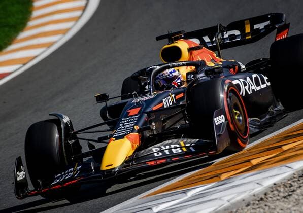 ZANDVOORT - Max Verstappen (Red Bull Racing) during the 3rd free practice session ahead of the F1 Grand Prix of the Netherlands at Circuit van Zandvoort on September 3, 2022 in Zandvoort, Netherlands. ANP SEM VAN DER WAL F1 Grand Prix of The Netherlands - Practice 3 2022 xVIxANPxSportx xxANPxIVx