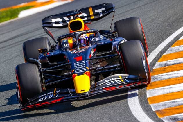 ZANDVOORT - Max Verstappen (Oracle Red Bull Racing) during qualifying ahead of the F1 Grand Prix of the Netherlands at Circuit Zandvoort on September 3, 2022 in Zandvoort, Netherlands. ANP SEM VAN DER WAL F1 Grand Prix of The Netherlands - Qualifying 2022 xVIxANPxSportx xxANPxIVx