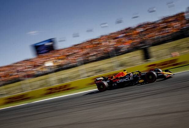 Formel 1, GP der Niederlande in Zandvoort ZANDVOORT - Max Verstappen (Oracle Red Bull Racing) during qualifying ahead of the F1 Grand Prix of the Netherlands at Circuit Zandvoort on September 3, 2022 in Zandvoort, Netherlands. ANP SEM VAN DER WAL F1 Grand Prix of The Netherlands - Qualifying 2022 xVIxANPxSportx xxANPxIVx