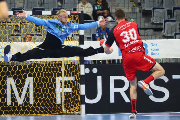 Sport Themen der Woche KW35 Sport Bilder des Tages Rhein-Neckar Loewen vs MT Melsungen, Handball, 1. Bundesliga, 03.09.2022 Rhein-Neckar Loewen vs MT Melsungen, Handball, 1. Bundesliga, 03.09.2022 Mannheim *** Rhein Neckar Loewen vs MT Melsungen, Handball, 1 Bundesliga, 03 09 2022 Rhein Neckar Loewen vs MT Melsungen, Handball, 1 Bundesliga, 03 09 2022 Mannheim Copyright: xEibner-Pressefotox EP_RWS