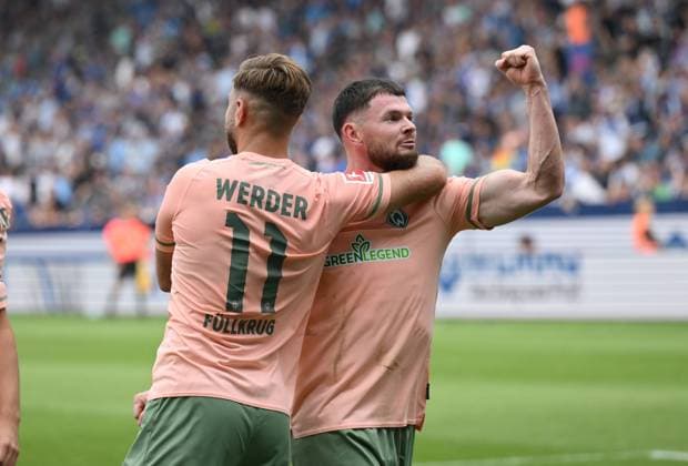 Jubel Oliver Burke (Werder Bremen), Niclas Füllkrug (Werder Bremen) 03.09.2022, Fussball GER, Saison 2022 2023, 1. Bundesliga, 5. Spieltag, VfL Bochum - SV Werder Bremen 0:2 Bochum Vonovia Ruhrstadion Nordrhein Westfalen Deutschland