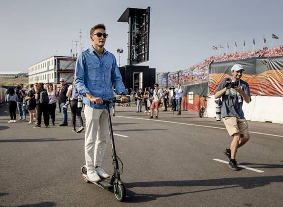 ZANDVOORT - George Russell (Mercedes) leading up to the F1 Grand Prix of the Netherlands at Circuit Zandvoort on September 4, 2022 in Zandvoort, Netherlands. ANP SEM VAN DER WAL F1 Grand Prix of The Netherlands 2022 xVIxANPxSportx xxANPxIVx