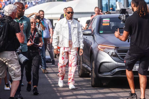 September 4, 2022, Zandvoort, Netherlands: September 4, 2022, Zandvoort, Netherlands: LEWIS HAMILTON of Mercedes arrives at the Formula 1 Dutch Grand Prix race day at Circuit Zandvoort on September 4, 2022 in Zandvoort, Netherlands. Zandvoort Netherlands - ZUMAz156 20220904_zip_z156_011 Copyright: xBeataxZawrzelx