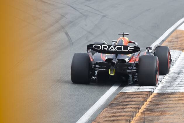 ZANDVOORT - Max Verstappen (Oracle Red Bull Racing) in action during the F1 Grand Prix of the Netherlands at Circuit Zandvoort on September 4, 2022 in Zandvoort, Netherlands. KOEN VAN WEEL F1 Grand Prix of The Netherlands 2022 xVIxANPxSportx xxANPxIVx