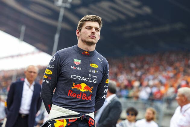 VERSTAPPEN Max (ned), Red Bull Racing RB18, portrait during the Formula 1 Heineken Dutch Grand Prix 2022, 15th round of the 2022 FIA Formula One World Championship, WM, Weltmeisterschaft from September 2 to 4, 2022 on the Zandvoort Circuit, in Netherlands, Belgium - F1 - DUTCH GRAND PRIX 2022 - RACE DPPI Panoramic  00122036_G00D2967.JPG_