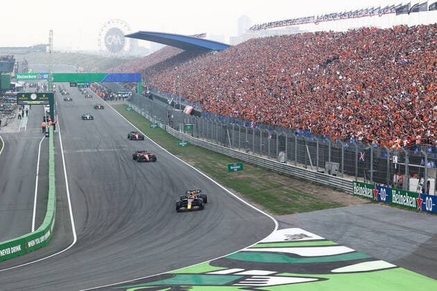F1 Grand Prix Of The Netherlands Start of the formation lap of the Formula 1 Grand Prix of The Netherlands at Zandvoort circuit in Zandvoort, Netherlands on September 4, 2022. Zandvoort Netherlands  Copyright: xJakubxPorzyckix originalFilename:porzycki-f1grandp220904_npzq7.jpg