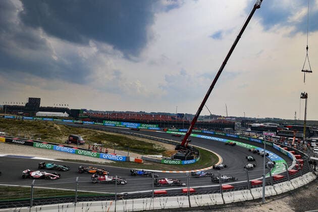 77 BOTTAS Valtteri (fin), Alfa Romeo F1 Team ORLEN C42, action during the Formula 1 Heineken Dutch Grand Prix 2022, 15th round of the 2022 FIA Formula One World Championship, WM, Weltmeisterschaft from September 2 to 4, 2022 on the Zandvoort Circuit, in Netherlands, Belgium - F1 - DUTCH GRAND PRIX 2022 - RACE DPPI Panoramic  00122036_1R6_0490.JPG_