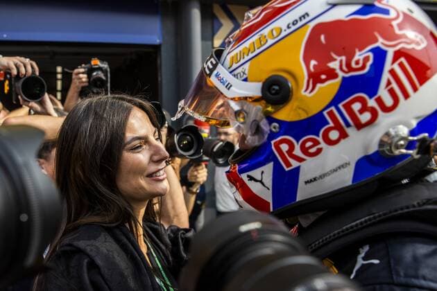 ZANDVOORT - Max Verstappen (Oracle Red Bull Racing) receives congratulations from his girlfriend Kelly Piquet after winning the F1 Grand Prix of the Netherlands at Circuit van Zandvoort on September 4, 2022 in Zandvoort, Netherlands. ANP SEM VAN DER WAL F1 Grand Prix of The Netherlands 2022 xVIxANPxSportx xxANPxIVx