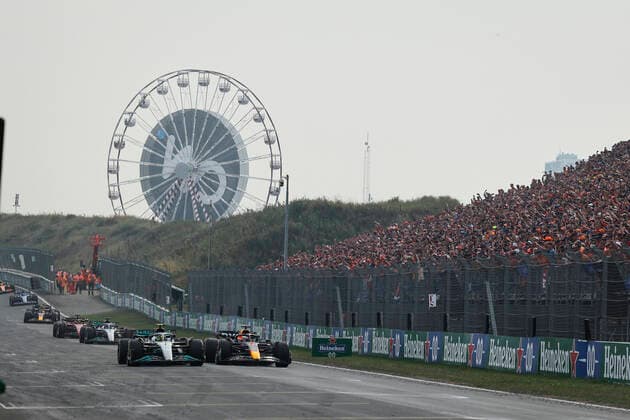44 Lewis Hamilton (GBR, Mercedes-AMG Petronas F1 Team), 1 Max Verstappen (NLD, Oracle Red Bull Racing), F1 Grand Prix of the Netherlands at Circuit Zandvoort on September 4, 2022 in Zandvoort, Netherlands. (Photo by HOCH ZWEI) Zandvoort Netherlands