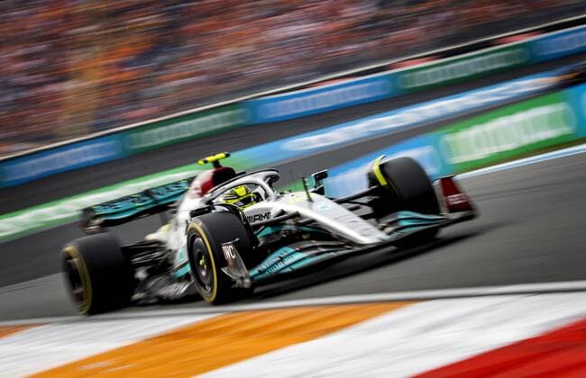 ZANDVOORT - Lewis Hamilton (Mercedes) during the F1 Grand Prix of the Netherlands at Circuit Zandvoort on September 4, 2022 in Zandvoort, Netherlands. KOEN VAN WEEL F1 Grand Prix of The Netherlands 2022 xVIxANPxSportx xxANPxIVx