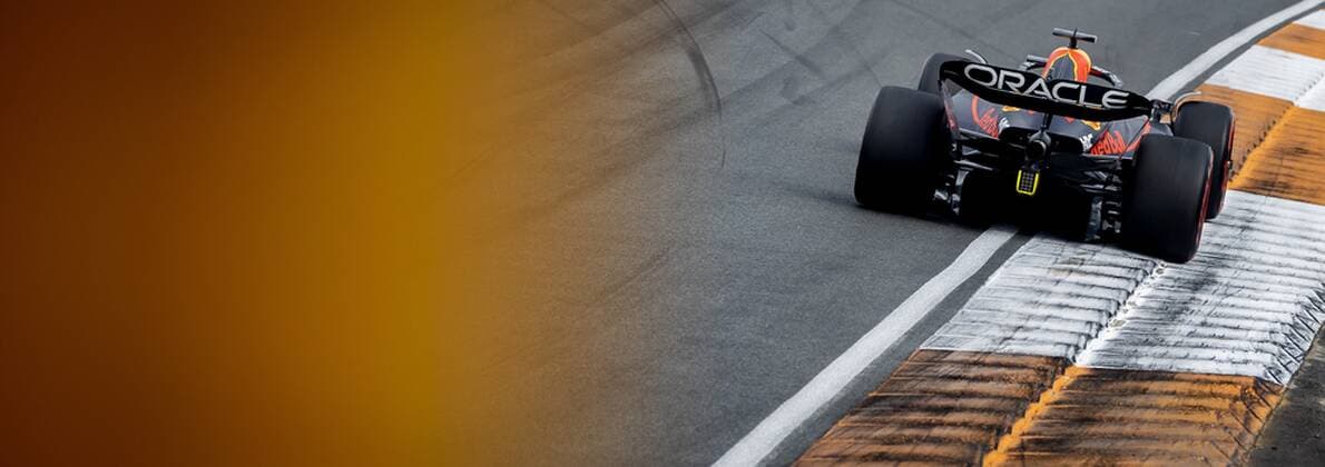 ZANDVOORT - Max Verstappen (Oracle Red Bull Racing) during the F1 Grand Prix of the Netherlands at Circuit Zandvoort on September 4, 2022 in Zandvoort, Netherlands. KOEN VAN WEEL F1 Grand Prix of The Netherlands 2022 xVIxANPxSportx xxANPxIVx