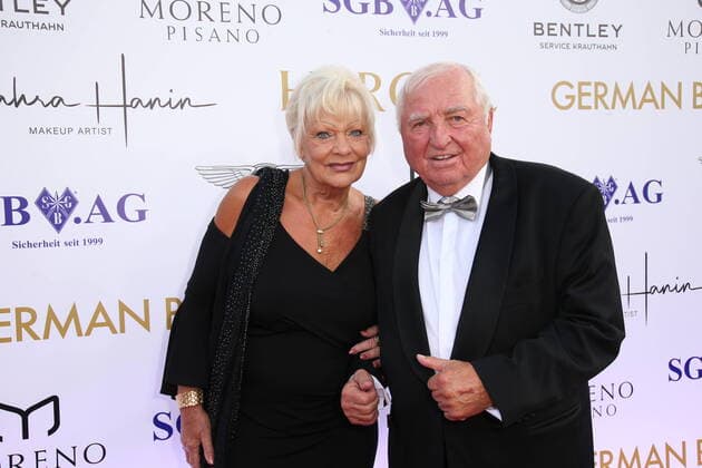 Bilder des Jahres 2022, Sport 09 September Sport Themen der Woche KW35 Sport Bilder des Tages Boxen: Herqul 2022 - German Boxing Award, Berlin, 04.09.2022 Ulli Wegner und Frau Margot Berlin Germany *** Boxing Herqul 2022 German Boxing Award, Berlin, 04 09 2022 Ulli Wegner and wife Margot Berlin Germany