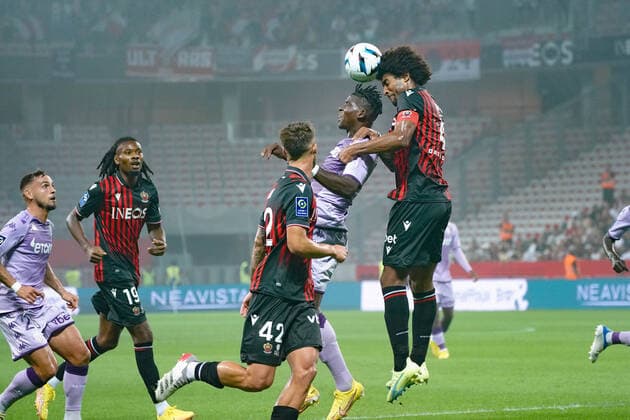 Dante (OGC Nice) - Breel Embolo (AS Monaco) FOOTBALL : OGC Nice vs AS Monaco - Ligue 1 Uber Eats - Nice - 04 09 2022 NorbertScanella Panoramic 