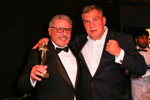 Boxen: Herqul 2022 - German Boxing Award, Berlin, 04.09.2022 Auszeichnung für sein Lebenswerk: Peter Hanraths (l.) und Dariusz Michalczewski Berlin Germany