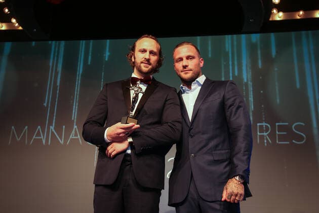 Boxen: Herqul 2022 - German Boxing Award, Berlin, 04.09.2022 Manager des Jahres: Benny Blanko (l.) und Laudator Kontra K Berlin Germany