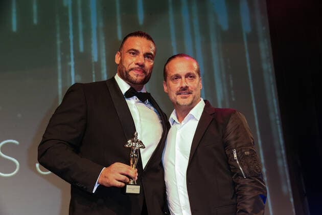 Boxen: Herqul 2022 - German Boxing Award, Berlin, 04.09.2022 Auszeichnung Comeback des Jahres: Mahmoud Manuel Charr (l.) und Alex Christensen Berlin Germany