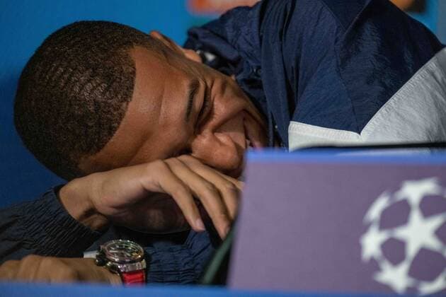 Sport Themen der Woche KW36 Sport Bilder des Tages Sport Bilder des Tages PARIS, FRANCE - SEPTEMBER 05: Kylian Mbappe of Paris Saint-Germain during the press conference, PK, Pressekonferenz ahead of their UEFA Champions League group H match against Juventus at Camp des Loges on September 5, 2022 in Paris, Paris Saint-Germain Training Session And Press Conference Copyright: xSebastianxFrejx