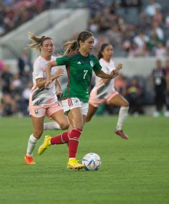 Mexico Player Scarlett Camberos in action against Los Angel City FC, during a friendly game, at the Banc of California Stadium in Los Angeles, 5 September 2022. Los Angel City FC - Mexico s Women national team, Nationalteam !ACHTUNG: NUR REDAKTIONELLE NUTZUNG!  Copyright: xARMANDOxARORIZOx AME4914 20220906-b3b6695e7c5a5662829c5934364c83273a140642
