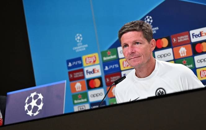 Sport Themen der Woche KW36 Sport Bilder des Tages 06.09.2022, xjhx, Fussball UEFA Champions League, Eintracht Frankfurt - Pressekonferenz emspor, v.l. Trainer Oliver Glasner (Eintracht Frankfurt) zautz (DFL DFB REGULATIONS PROHIBIT ANY USE OF PHOTOGRAPHS as IMAGE SEQUENCES and or QUASI-VIDEO) Frankfurt am Main *** 06 09 2022, xjhx, football UEFA Champions League, Eintracht Frankfurt press conference emspor, v l coach Oliver Glasner Eintracht Frankfurt zautz DFL DFB REGULATES PROHIBIT ANY USE OF PHOTOGRAPHS as IMAGE SEQUENCES and or QUASI VIDEO Frankfurt am Main