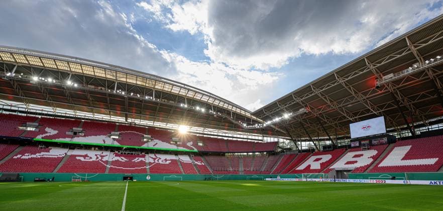 Blick in die Arena vor dem Spiel. Fussball DFB Pokal 2022 23, 1. Hauptrunde: FC Teutonia Ottensen 05 - RB Leipzig 0:8. 30. August 2022: Leipzig, Red Bull Arena. FC Teutonia Ottensen 05 - RB Leipzig 0:8