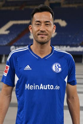 Maya Yoshida; FC Schalke 04; 1.BL, Porträttermin 2022 2023 Gelsenkirchen Nordrhein-Westfalen Deutschland