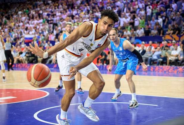 Maodo LO (GER) Aktion, Deutschland (GER) - Slowenien (SLO) 80:88, Vorrunde Gruppe B, am 06.09.2022 in Koeln. Basketball Europameisterschaft EuroBasket 2022 in Deutschland, vom 01.09. - 18.09.2022. Â