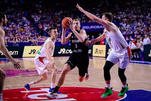 Niels Giffey 5 (Deutschland), Ungarn vs. Deutschland, FIBA EuroBasket 2022, Basketball, 07.09.2022