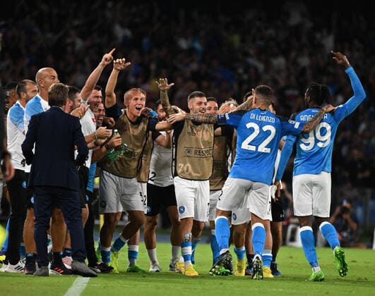 (220908) -- NAPLES, Sept. 8, 2022 -- Napoli s Andre-Frank Zambo Anguissa (1st R) celebrates his goal with his teammates during the UEFA Champions League Group A match between Napoli and Liverpool in Naples, Italy, Sept. 7, 2022. (Photo by Xinhua) (SP)ITALY-NAPLES-FOOTBALL-UEFA CHAMPIONS LEAGUE-LIVERPOOL VS NAPOLI AlbertoxLingria 