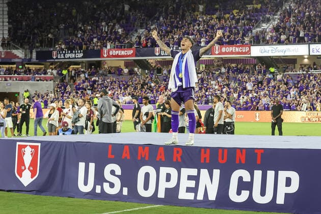 Sport Themen der Woche KW36 Sport Bilder des Tages September 7, 2022: Orlando City forward FACUNDO TORRES (17) celebrates after winning the 2022 Lamar Hunt U.S. Open Cup Orlando City vs Sacramento FC soccer match at Exploria Stadium in Orlando, Fl on September 7, 2022. - ZUMAk149 20220907_zsp_k149_055 Copyright: xCoryxKnowltonx