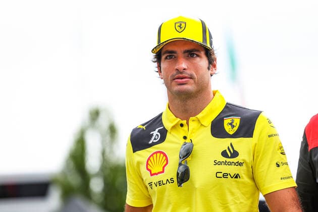 SAINZ Carlos (spa), Scuderia Ferrari F1-75, portrait during the Formula 1 Pirelli Gran Premio d™Italia 2022, Italian Grand Prix 2022, 16th round of the 2022 FIA Formula One World Championship, WM, Weltmeisterschaft from September 9 to 11, 2022 on the Autodromo Nazionale di Monza, in Monza, Italy - F1 - ITALIAN GRAND PRIX 2022 DPPI Panoramic  20220908_GOOD3857
