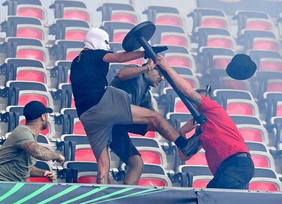 08.09.2022, Nice, France, Allianz Riviera, OGC Nice vs 1. FC Koeln - UEFA Europa Conference League 2022-2023 - Group D, . Ausschreitungen zwischen Fans von Nizza und Koeln (Foto Ralf Treese) Nice Allianz Riviera France