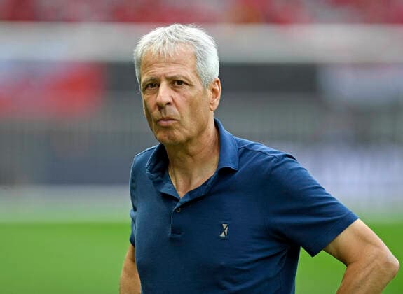 08.09.2022, Nice, France, Allianz Riviera, OGC Nice vs 1. FC Koeln - UEFA Europa Conference League 2022-2023 - Group D, Trainer Lucien Favre (OGC Nice) schaut (Foto Ralf Treese) Nice Allianz Riviera France