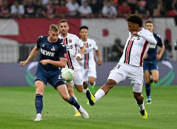 08.09.2022, Nice, France, Allianz Riviera, OGC Nice vs 1. FC Koeln - UEFA Europa Conference League 2022-2023 - Group D, Steffen Tigges (1. FC Koeln) und Jean-Clair Todibo (OGC Nice) im Zweikampf (Foto Ralf Treese) Nice Allianz Riviera France