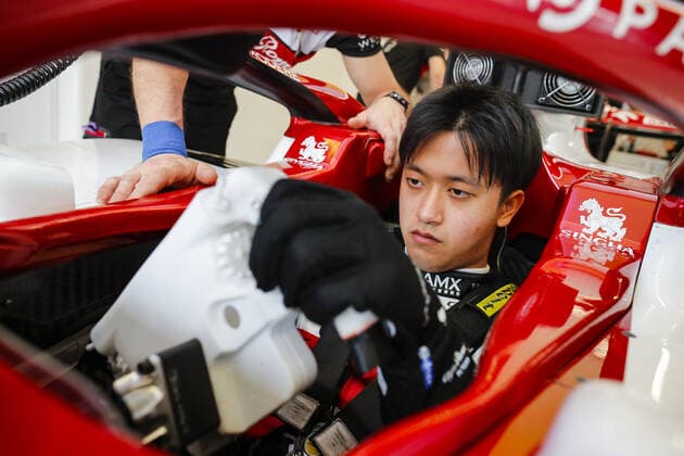 ZHOU Guanyu (chi), Alfa Romeo F1 Team ORLEN C42, portrait during the Formula 1 Pirelli Gran Premio d™Italia 2022, Italian Grand Prix 2022, 16th round of the 2022 FIA Formula One World Championship, WM, Weltmeisterschaft from September 9 to 11, 2022 on the Autodromo Nazionale di Monza, in Monza, Italy - F1 - ITALIAN GRAND PRIX 2022 DPPI Panoramic  _V2_0775