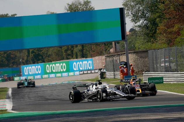 FORMULA 1 PIRELLI GRAN PREMIO D ITALIA 2022 09.09.2022, Autodromo Nazionale di Monza, Monza, FORMULA 1 PIRELLI GRAN PREMIO D ITALIA 2022 ,im Bild Pierre Gasly (FRA), Scuderia AlphaTauri, Sergio Perez (MEX), Oracle Red Bull Racing.