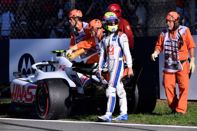 SCHUMACHER Mick F1 Team Haas hatte einen Ausfall mit seinem Auto im zweiten freien Training in Monza FIA Formal 1 GP Italien 2022 am 09.09.2022 in Monza Copyright: xJerryxAndrex